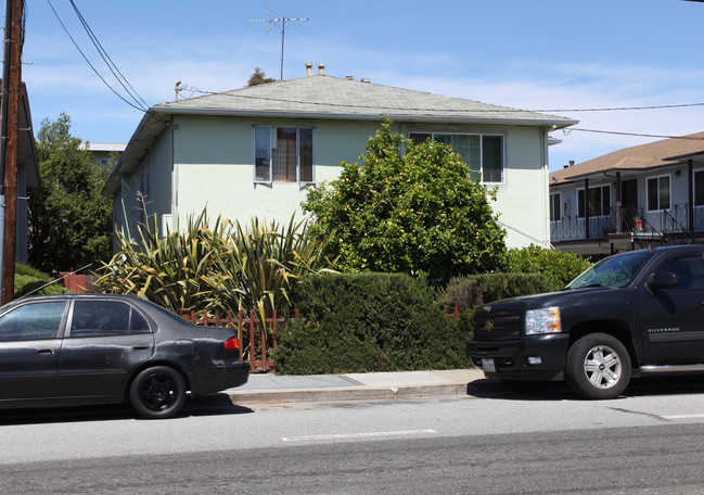 3905 Pacific in San Mateo, CA - Foto de edificio - Building Photo