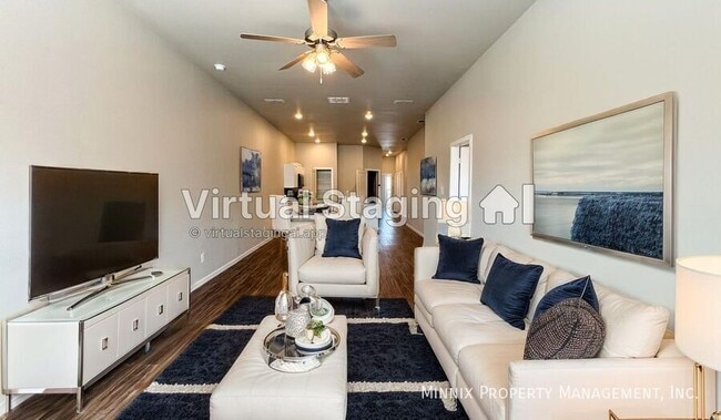property at 2101 N Jayton Ave