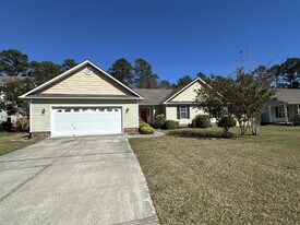 222 Lee Rogers Rd in Hubert, NC - Building Photo