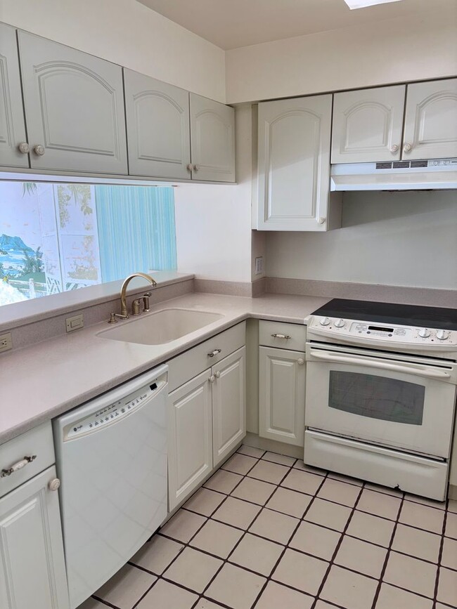 property at 84-680-680 Kili Dr