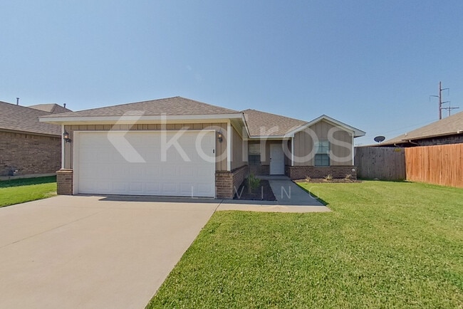 property at 1020 SW 15th St