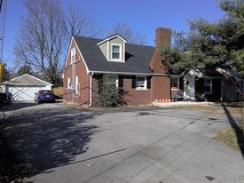 1775 Harrodsburg Rd in Lexington, KY - Building Photo