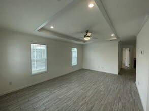 34604 Ballyhoo Dr in Zephyrhills, FL - Building Photo - Building Photo