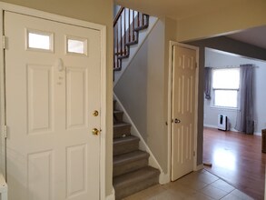 5 Kilmer Ct in Freehold, NJ - Building Photo - Building Photo