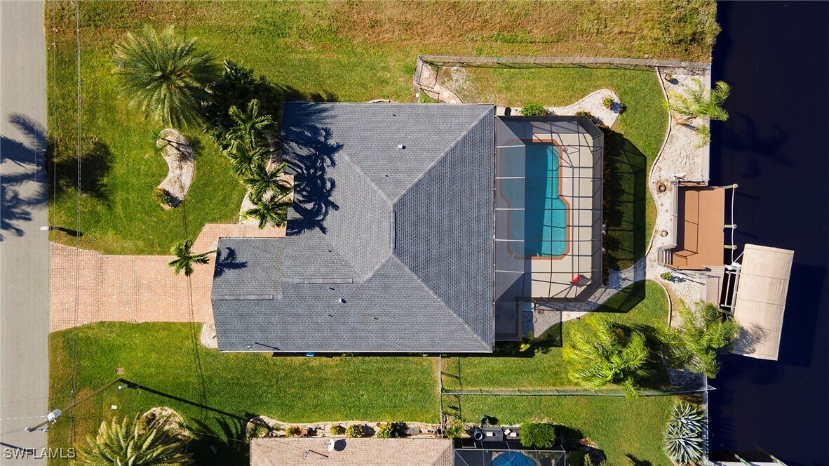 1327 SE 17th St in Cape Coral, FL - Building Photo