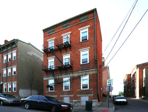 1210 Spring St in Cincinnati, OH - Building Photo - Building Photo