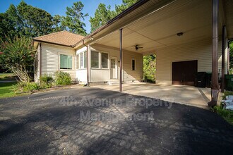 2531 E Maddox Rd in Buford, GA - Building Photo - Building Photo