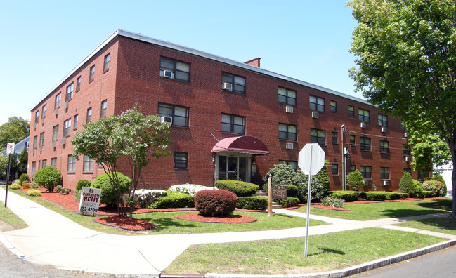 137 Evergreen Ave in Hartford, CT - Building Photo - Building Photo