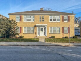 6920 W Center St in Milwaukee, WI - Building Photo