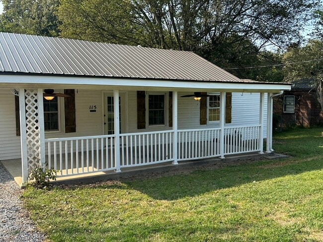 property at 115 Phipps St