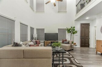 2221 Caniesto St in Plano, TX - Building Photo - Building Photo