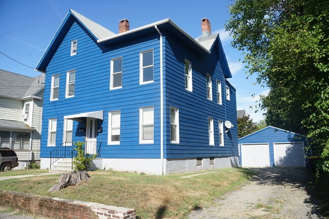 14 Holbrook St in Ansonia, CT - Building Photo - Building Photo