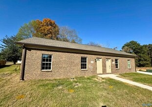 16576 Jamilynn Dr in Athens, AL - Building Photo - Building Photo
