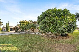 218 SE 2nd St in Dania Beach, FL - Building Photo - Building Photo