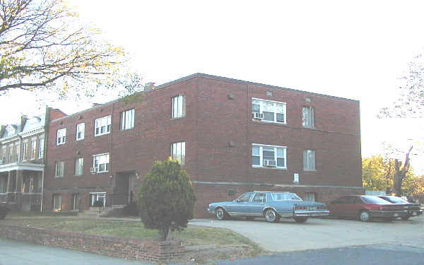 211 Tennessee Ave NE in Washington, DC - Building Photo - Building Photo