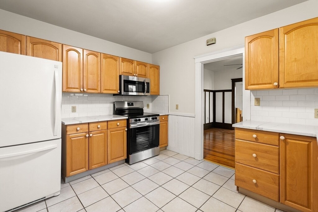 133 Willow St in Quincy, MA - Building Photo
