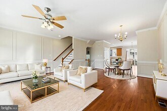 743 Collington Ct in Woodbridge, VA - Building Photo - Building Photo