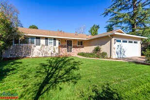 1060 Rose Ave in Mountain View, CA - Building Photo