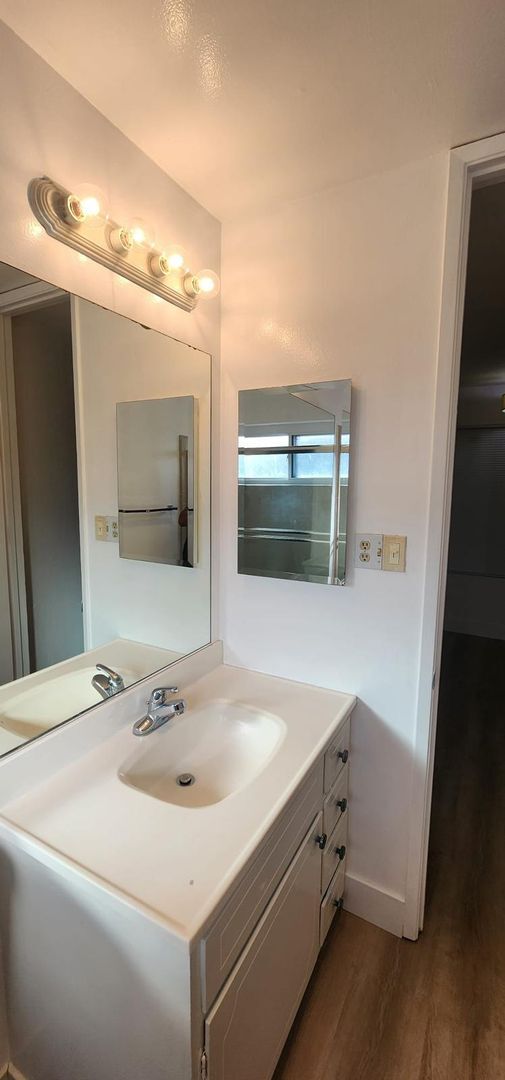 Apartment in San Carlos Creek
