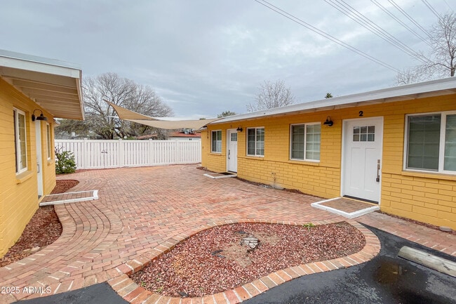 1219 S Farmer Ave in Tempe, AZ - Building Photo - Building Photo