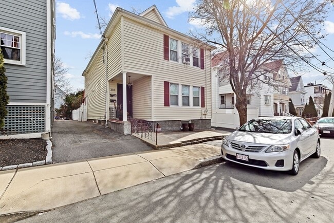 345 Lowell St, Unit 1