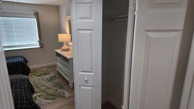 241 SW Palm Dr in Port St. Lucie, FL - Building Photo - Building Photo