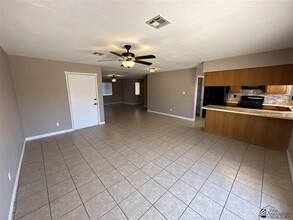 7432 E 24th Ln in Yuma, AZ - Building Photo - Building Photo