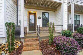 1312 Nandina St in Charlotte, NC - Building Photo - Building Photo