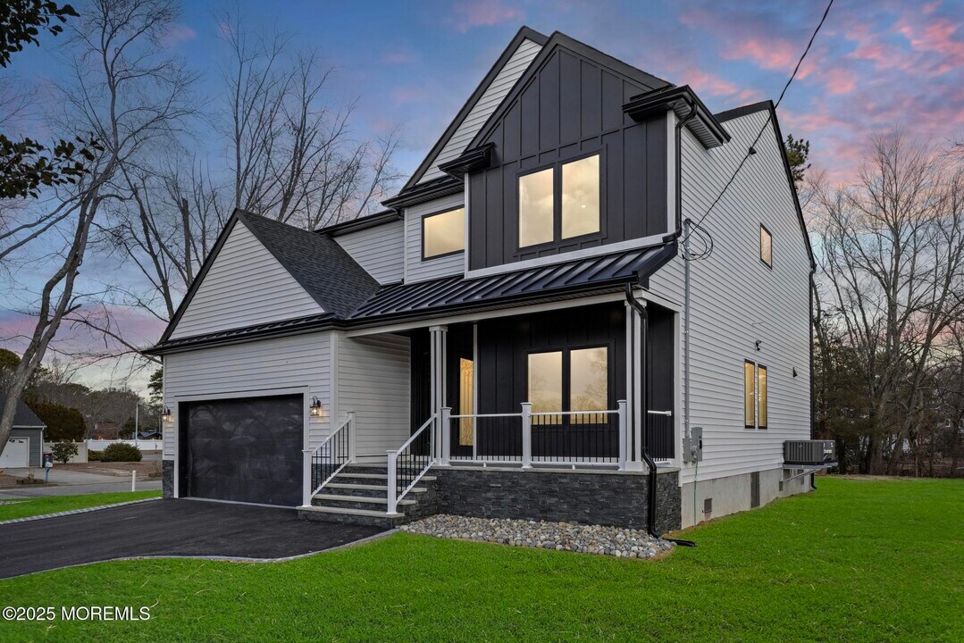 239 Berkeley Dr in Berkeley Township, NJ - Building Photo