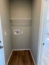 1310 E 476 Rd in Bolivar, MO - Building Photo - Building Photo