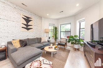 1336 W Bryn Mawr Ave, Unit 3F in Chicago, IL - Foto de edificio - Building Photo