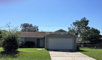 2756 Courtland Blvd in Deltona, FL - Building Photo