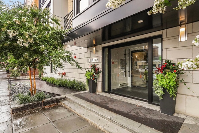 property at 1405 W St NW