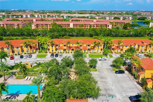 819 SW 143rd Ave in Pembroke Pines, FL - Building Photo - Building Photo