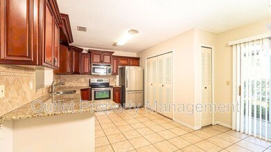 3047 Oak Park Way in Orlando, FL - Building Photo - Building Photo