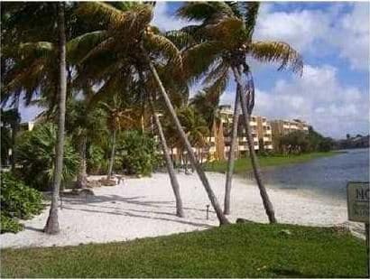 property at 9367 Fontainebleau Blvd