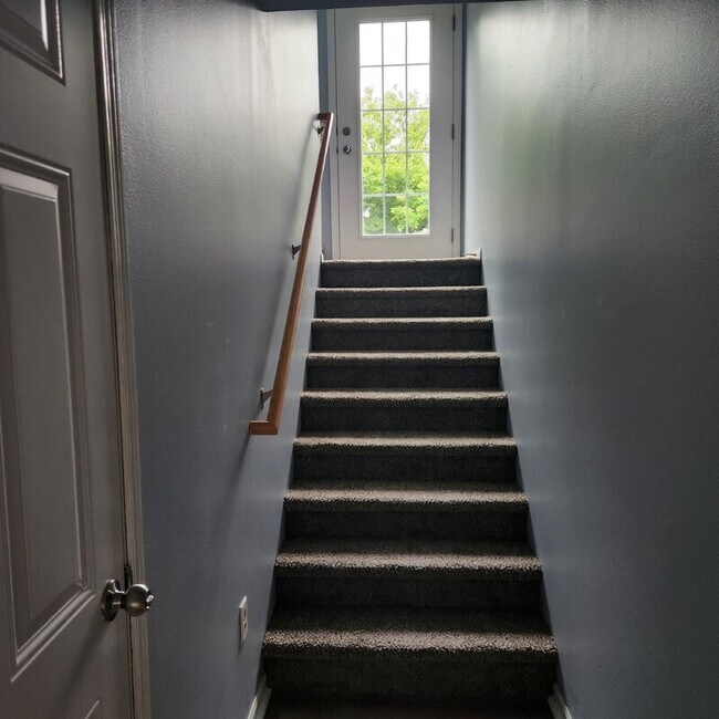 305 NE Kingwood in Waukee, IA - Building Photo - Building Photo