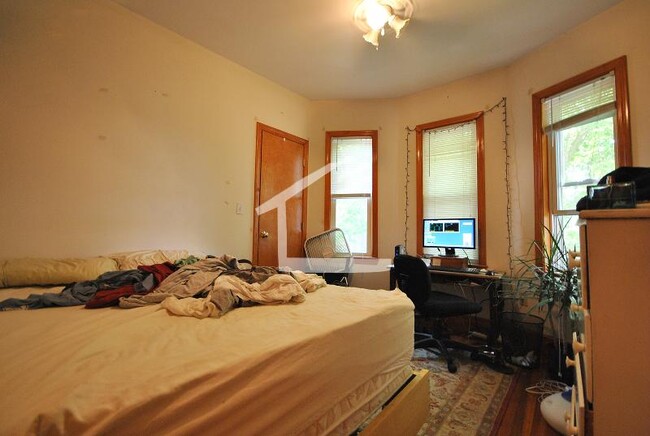 12 Montcalm Ave, Unit 3 in Boston, MA - Building Photo - Building Photo