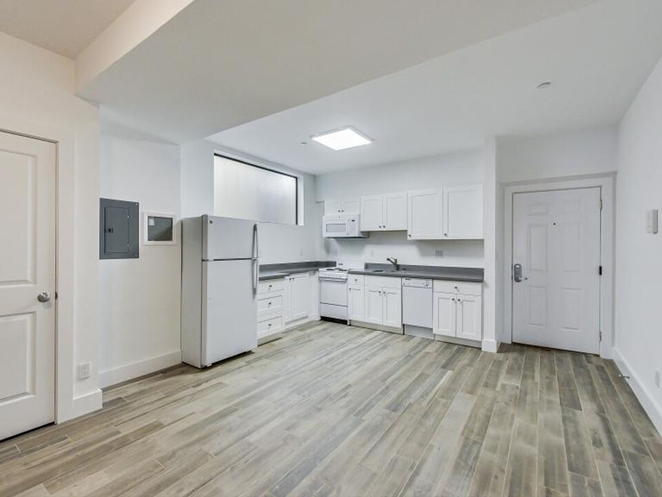 2881 Mission St in San Francisco, CA - Building Photo