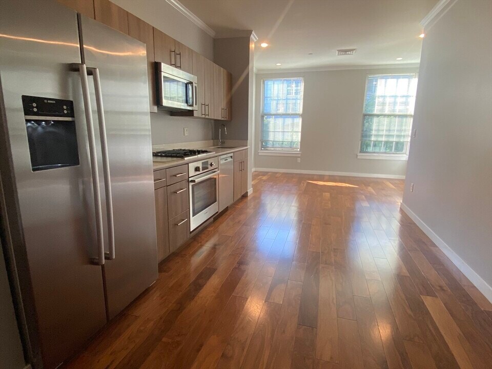 45 1st Ave in Boston, MA - Building Photo