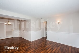 111 Timberlake Ct in Fishers, IN - Building Photo - Building Photo