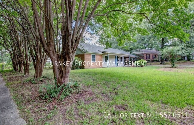 5901 Lyndell Dr in Little Rock, AR - Foto de edificio - Building Photo