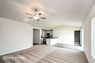 626 Wild Tulip Ct in Gilbert, SC - Foto de edificio - Building Photo