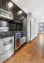 200 Stanton St in New York, NY - Building Photo - Building Photo