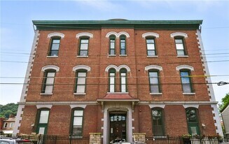 120 S 15th St, Unit 301 in Pittsburgh, PA - Building Photo