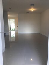 10323 W 34th Ln in Hialeah, FL - Building Photo - Building Photo