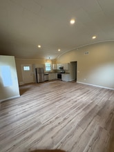 1100 Valley Club Rd in Irwin, PA - Building Photo - Building Photo