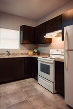 The Apartments at Riverhill in Laredo, TX - Building Photo - Building Photo