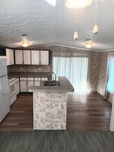 5540 Rainbow Dr in Bokeelia, FL - Building Photo - Building Photo