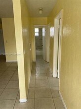 2545 York St-Unit -A in Opa Locka, FL - Building Photo - Building Photo